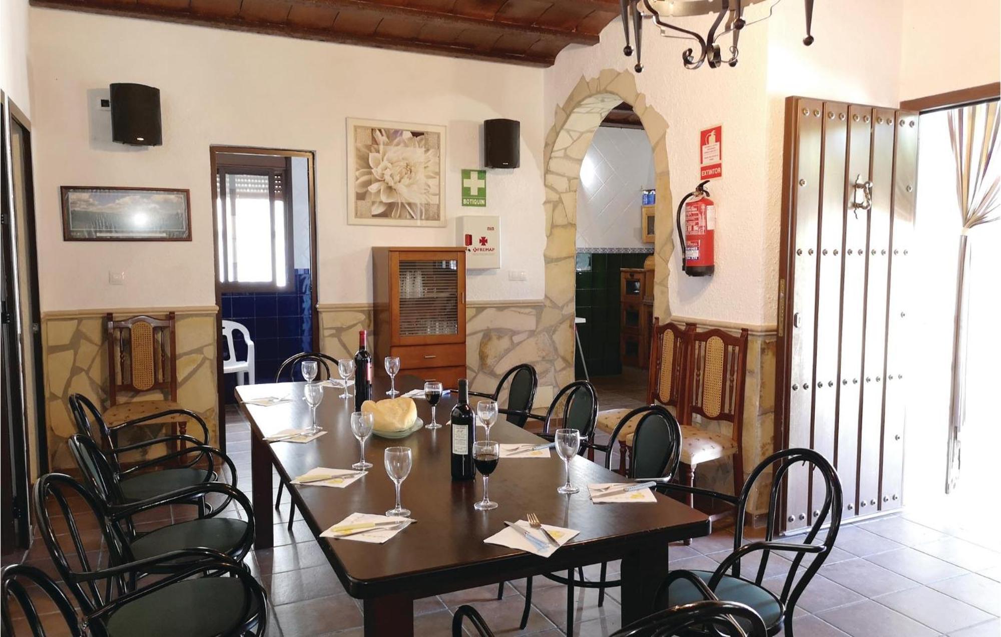 Pet Friendly Home In Olvera With Kitchen المظهر الخارجي الصورة